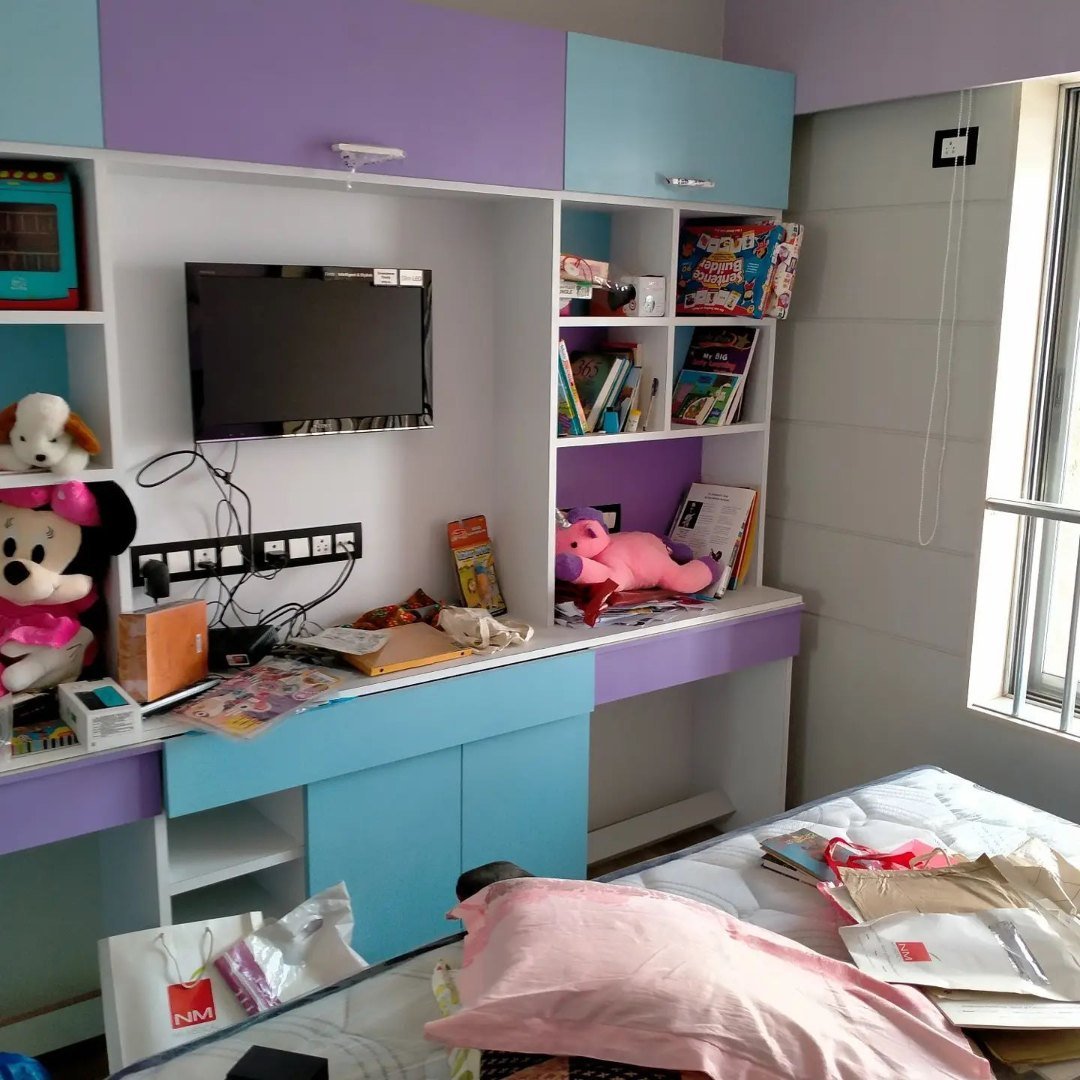 Kids Study & Wardrobe
