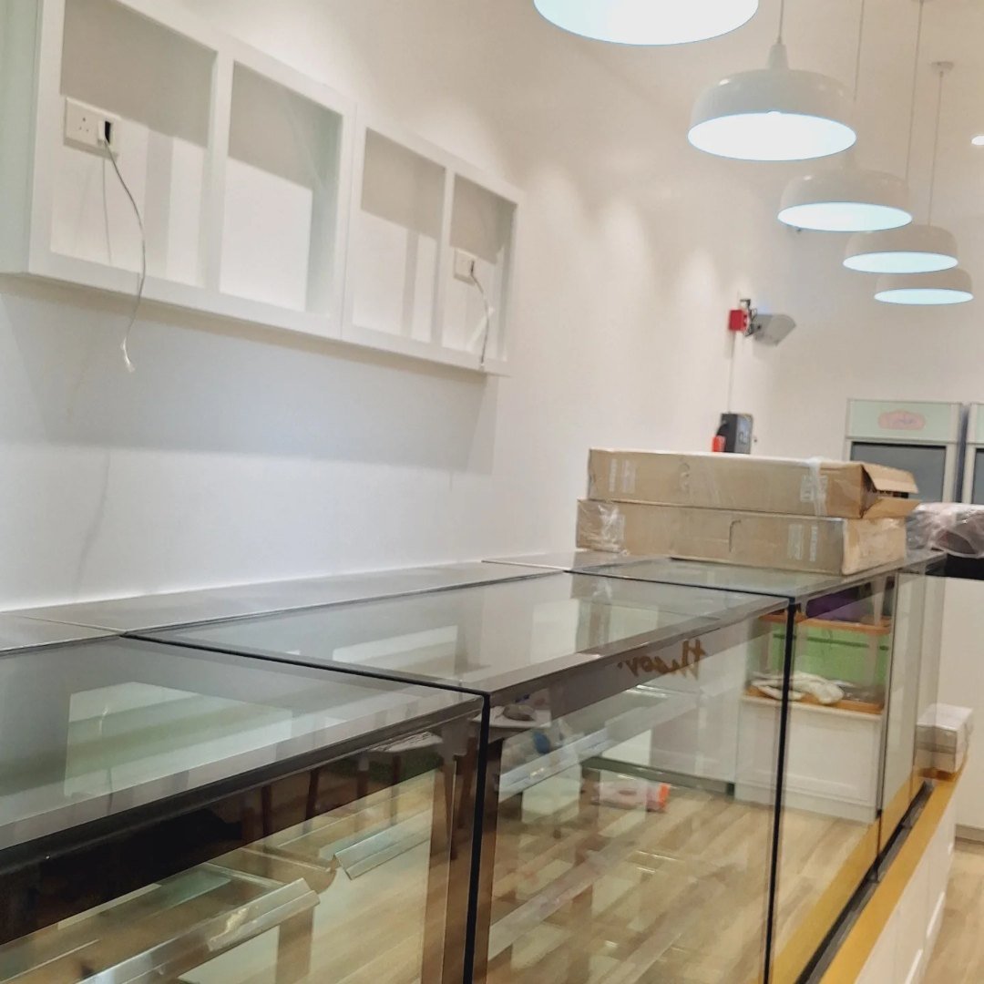 Ceiling Lights, Theobroma Undri